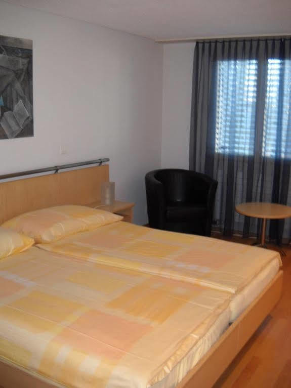 Hotel Flamatt Экстерьер фото